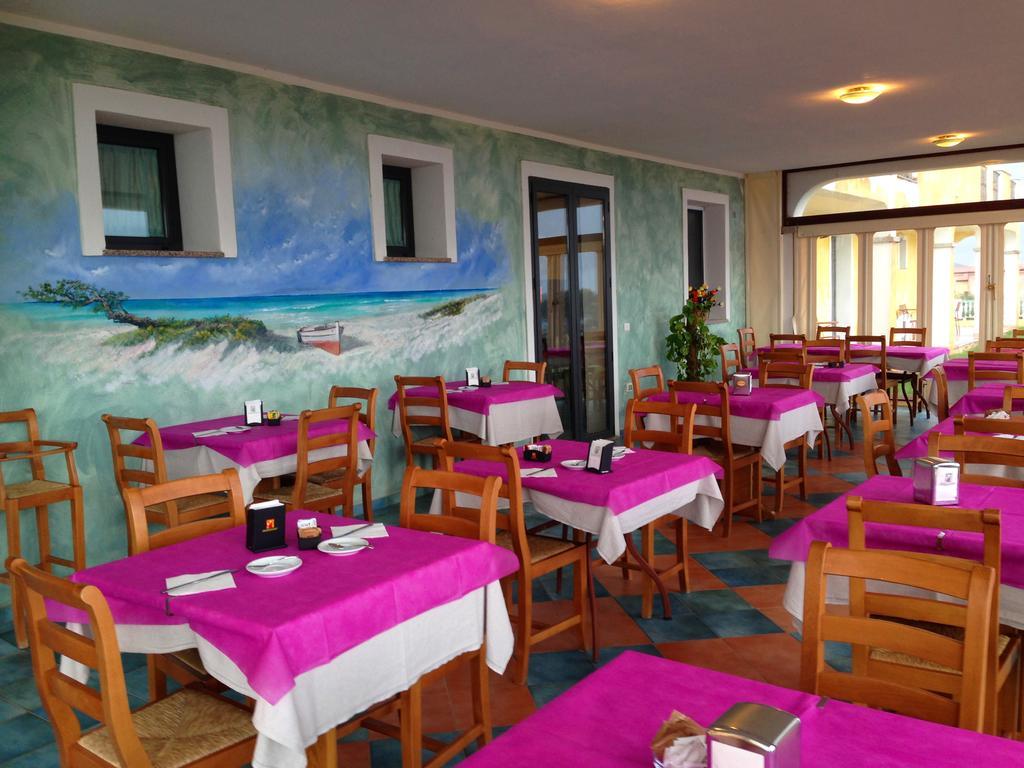 Appartamenti Abbaidda 2 Valledoria  Rum bild